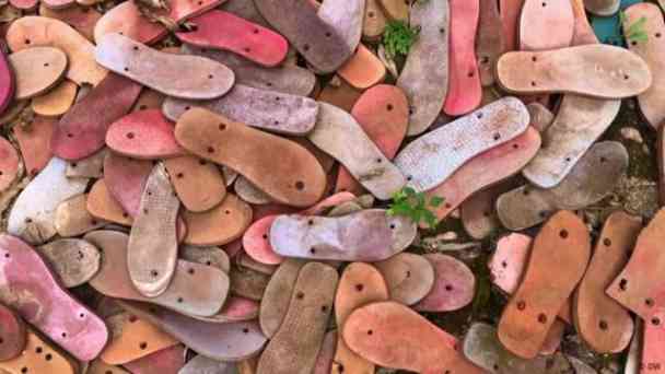 Uganda: Kunst aus alten Plastiksandalen kostenlos streamen | dailyme