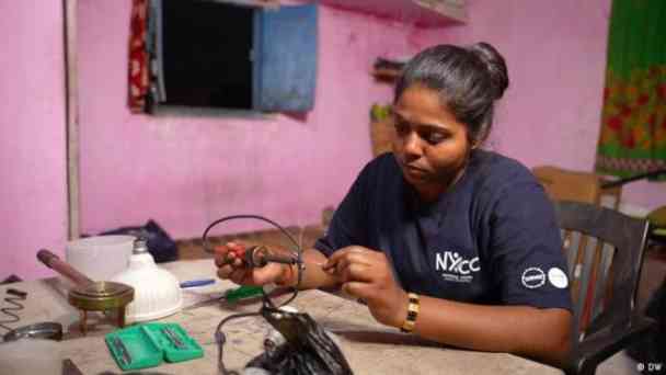 Solar Girls: Wie Schülerinnen ein Dorf verändern kostenlos streamen | dailyme