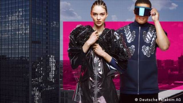 Smart textiles: A crossroads where art meets technology