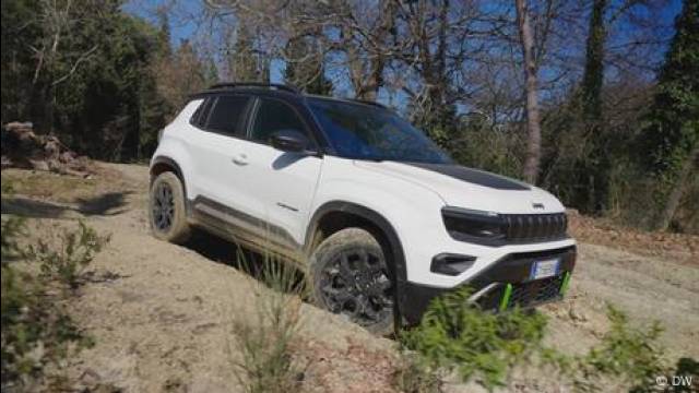 Jeep Avenger 4xe test: What you deed to know