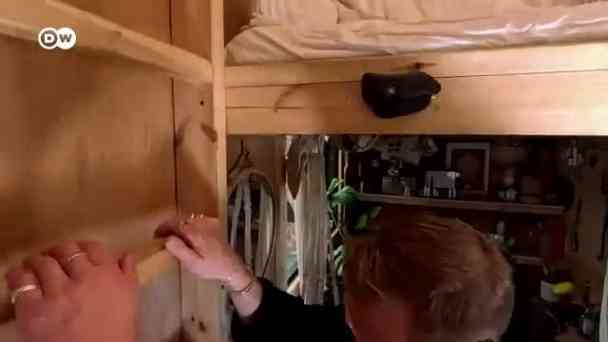 Mietfrei wohnen im Müllcontainer kostenlos streamen | dailyme