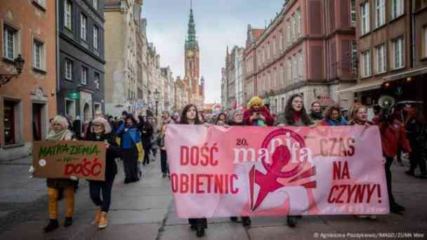 Neues Abtreibungsgesetz in Polen abgelehnt   kostenlos streamen | dailyme
