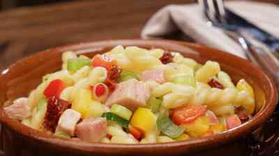 Nudelsalat kostenlos streamen | dailyme