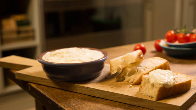 Tzaziki
