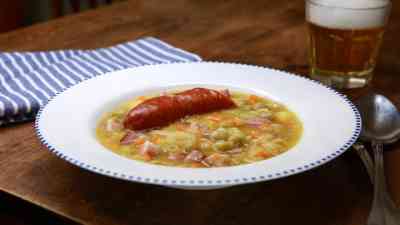 Deftige Erbsensuppe kostenlos streamen | dailyme