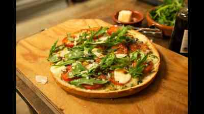 Fladenbrot Pizza kostenlos streamen | dailyme