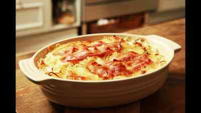 Spaghettiauflauf mit Speck kostenlos streamen | dailyme