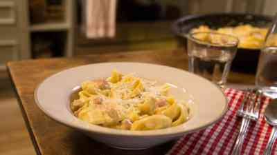 Tortellini Alla Panna kostenlos streamen | dailyme