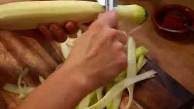 Zucchini-Spaghetti kostenlos streamen | dailyme