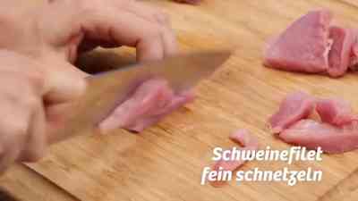 Spätzlepfanne mit Pfifferlingen Speck und Filetspitzen kostenlos streamen | dailyme