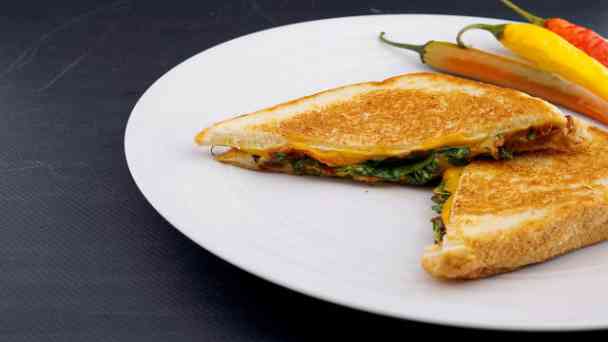 Martina Hohenlohe - Chili Cheese Sandwich kostenlos streamen | dailyme