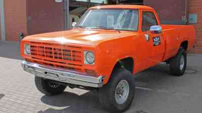 Dodge W200 - Power Wagon aus den 70ern kostenlos streamen | dailyme