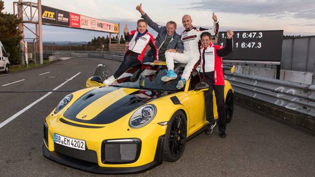 Rekordfahrt des Porsche 911 GT2 RS auf der Nürburgring-Nordschleife