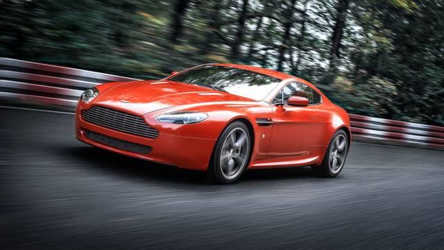 Aston Martin Vantage V8 - Ein britischer Agent auf dem Prüfstand