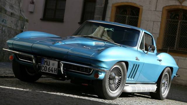Chevrolet Corvette C2 Stingray - DER Amerikanische Sportwagen