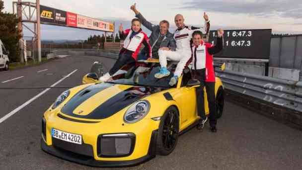 Rekordfahrt des Porsche 911 GT2 RS auf der Nürburgring-Nordschleife kostenlos streamen | dailyme