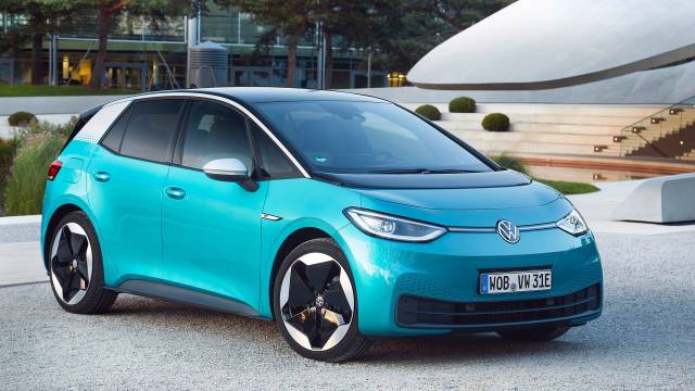 VW ID.3 greift Model 3 und Leaf an | 300 Test-Kilometer im 30.000€ E-Auto
