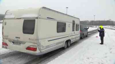 Caravan Tutorial Teil 3: Vollbremsung mit Trailer kostenlos streamen | dailyme