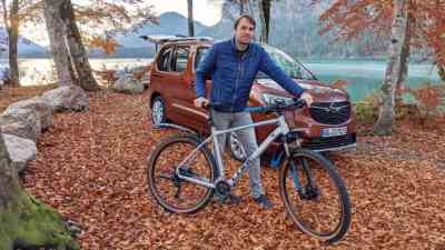 Platz? Preis? Reichweite? | Wo hat der Opel Combo-e Life Vor- und Nachteile? kostenlos streamen | dailyme
