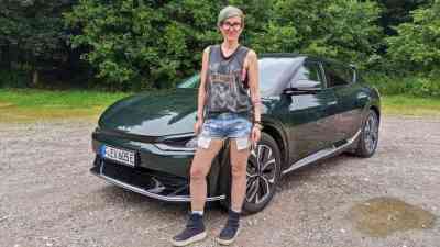 Kia EV6 - Kann der koreanische Crossover mit Vorurteilen gegen E-Mobilität aufräumen? kostenlos streamen | dailyme