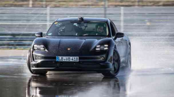42 Kilometer Drift-Weltrekord - Der Porsche Taycan 2WD tragt sich ins Guinnessbuch ein kostenlos streamen | dailyme