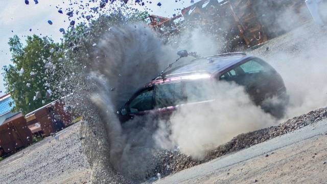 Stunt Heroes - s2 | e7 - Kies zum Geburtstag