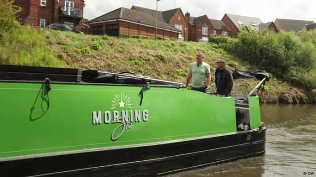 Wie wohnt es sich auf einem klassischen Narrowboat?