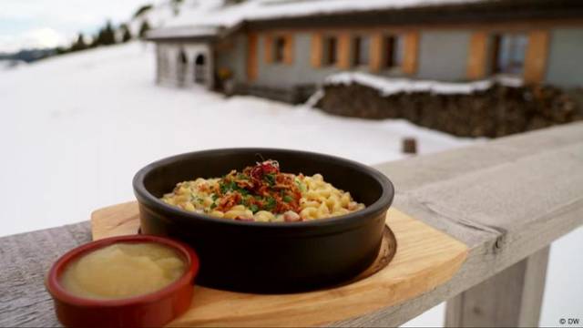 Älplermagronen – ein Klassiker in den Schweizer Alpen